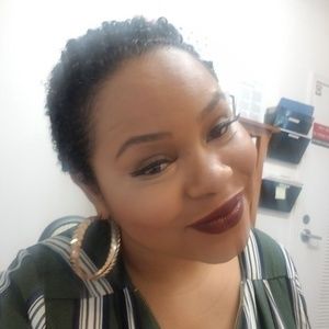 Meet your Posher, Angelica-